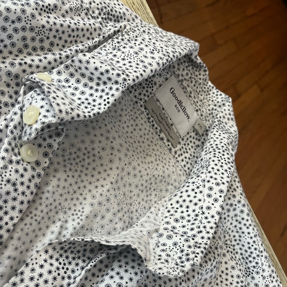 Men’s button up - Picture 2 of 2